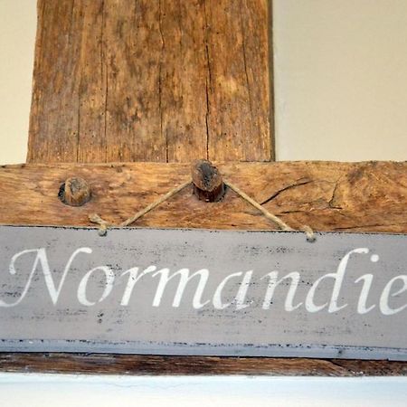 Maison D'Hotes La Bihoree Saint-Germain-de-Livet エクステリア 写真